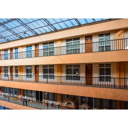 Sky Hotel Nairobi Bagian luar foto