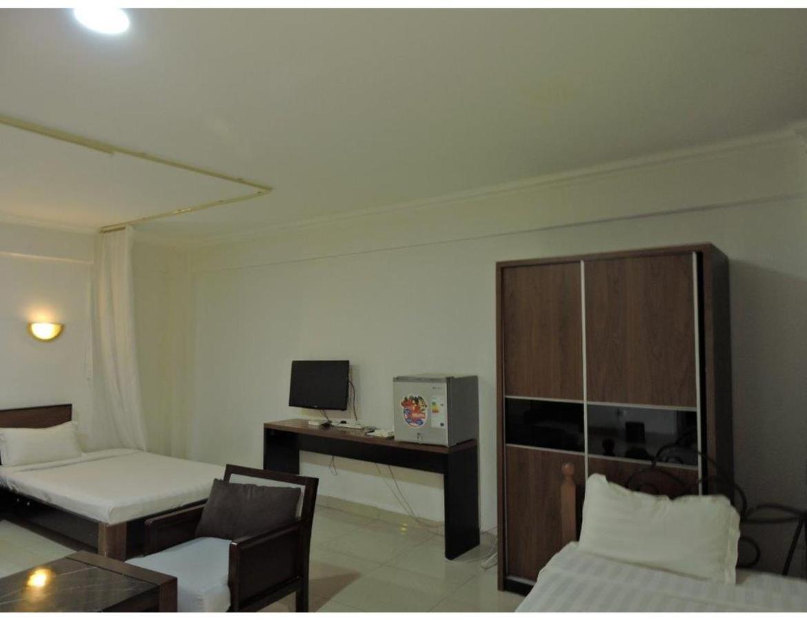Sky Hotel Nairobi Bagian luar foto