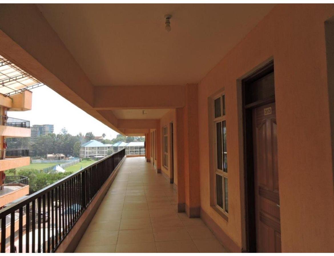 Sky Hotel Nairobi Bagian luar foto
