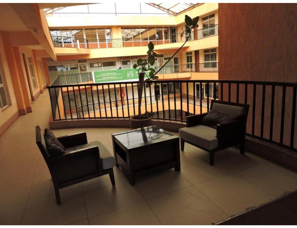 Sky Hotel Nairobi Bagian luar foto