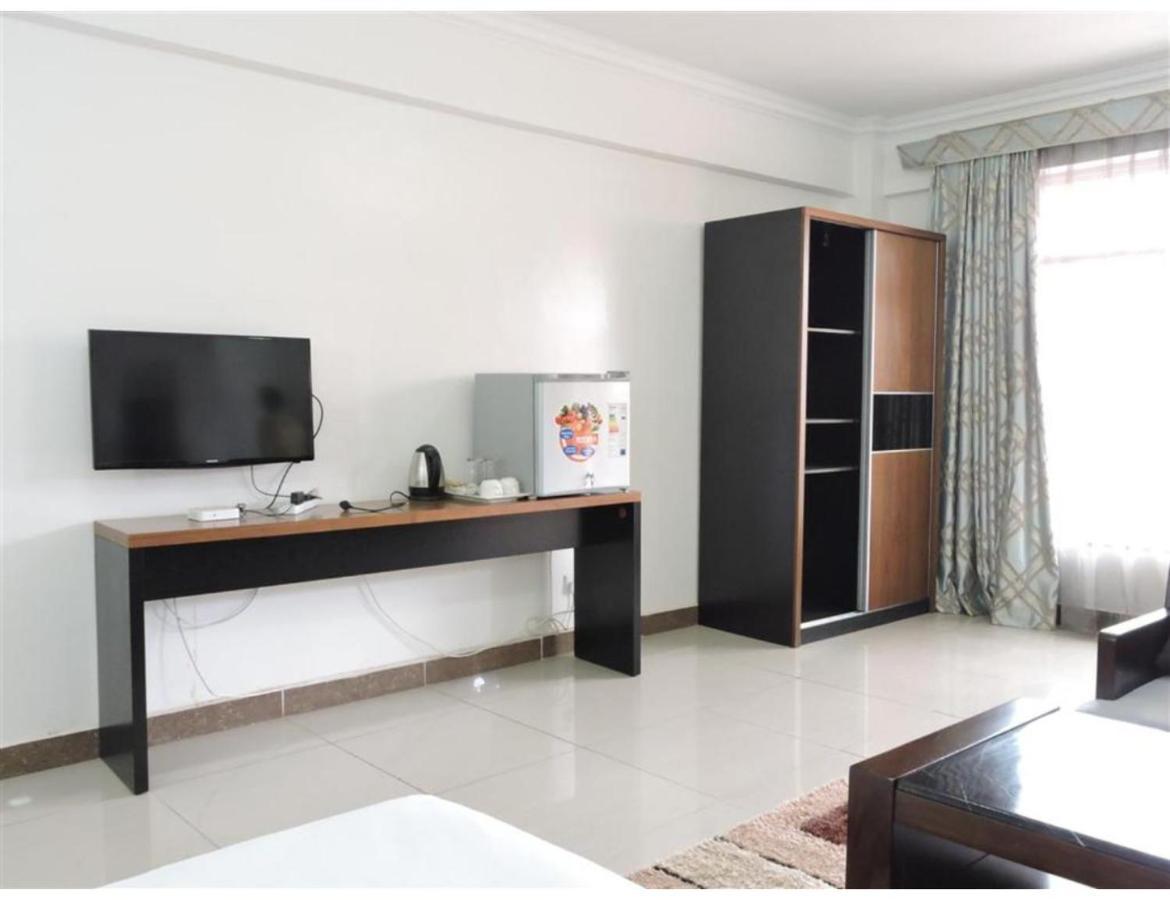 Sky Hotel Nairobi Bagian luar foto