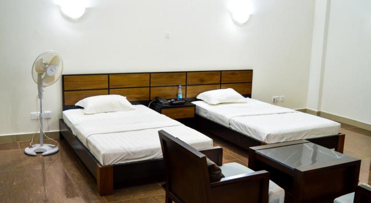 Sky Hotel Nairobi Bagian luar foto