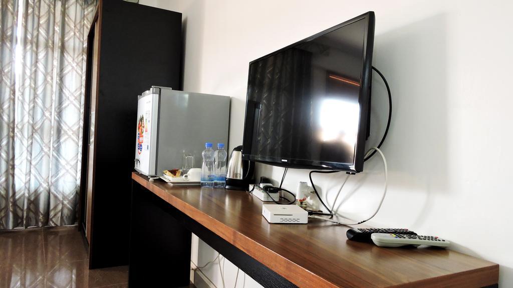 Sky Hotel Nairobi Bagian luar foto