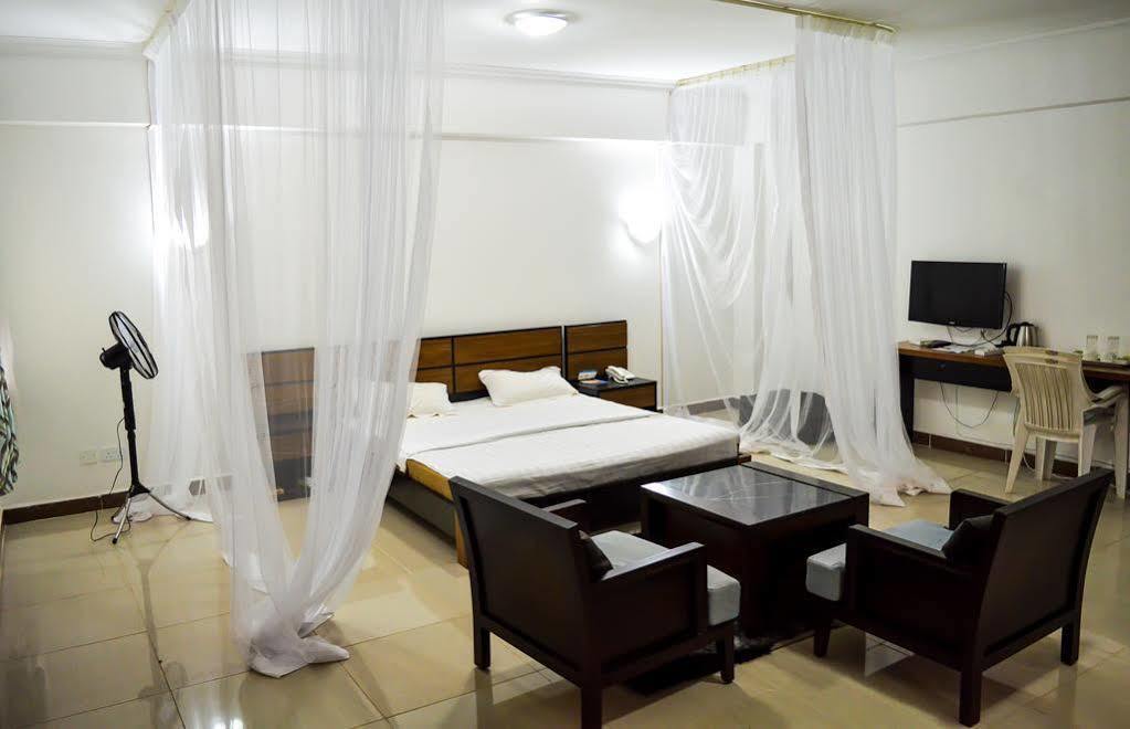 Sky Hotel Nairobi Bagian luar foto